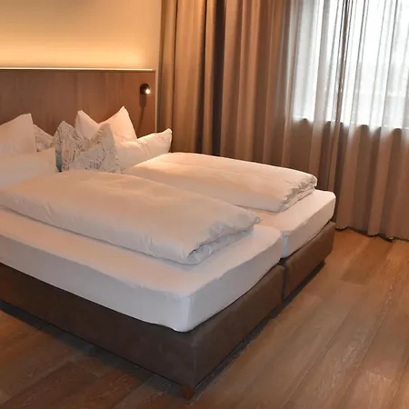 Hafnerhotel - Kachelofen-wohlfuehlhotel * Wieselburg